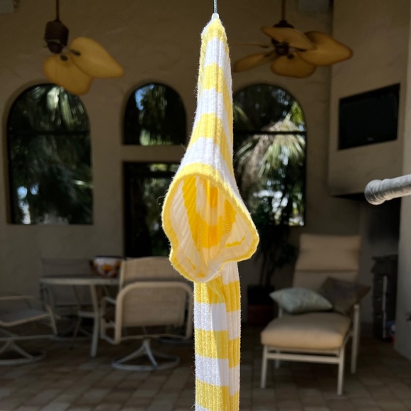 Forever 21 Girls Yellow and White Striped Shirt - Picture 5 of 14